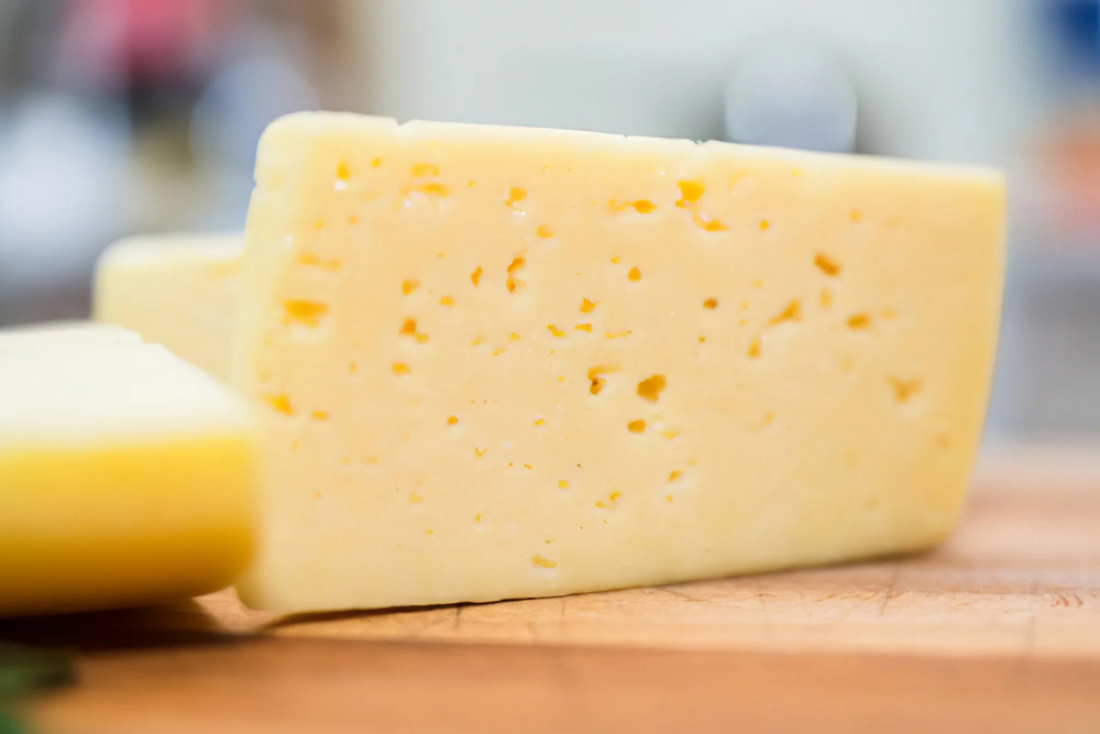 В Тамбове возбудили уголовное дело по факту поставки фальшивого сыра в детский сад