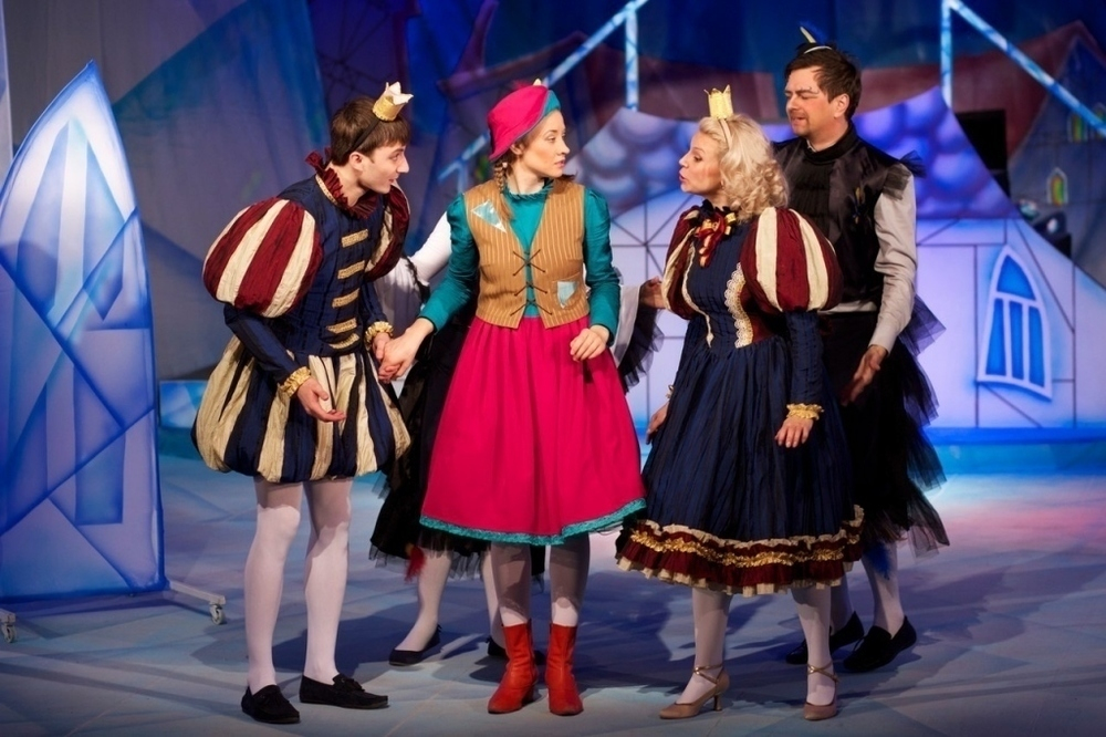 Новогодние сказки в Тамбовском молодежном театре продолжаются