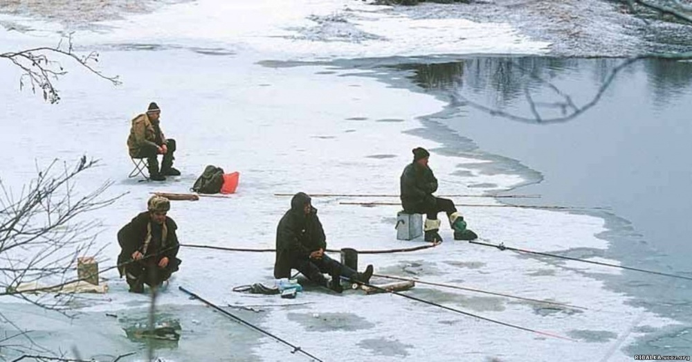 Любителей зимней рыбалки предупреждают: лед на водоемах Тамбовской области слишком тонкий
