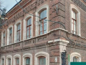 В наукограде продают старинный кирпичный особняк за 9 миллионов