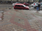 На Советской автомобиль провалился в яму из-за неисполнения властями предписаний прокуратуры