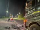 В Тамбовском округе грузовик переехал дорогу мотоциклисту, пострадали два человека