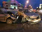 Левый поворот у Белого бака отправил женщину и двух детей в больницу 