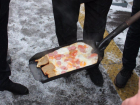 В Моршанске пожарили яичницу на лопате 