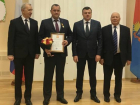 Медаль и Благодарность президента Олегу Иванову вручил губернатор 