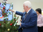Тамбовские депутаты исполняют новогодние желания детей