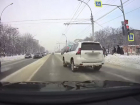 В Тамбове Land Cruiser, проехав на «красный», чуть не сбил пешехода