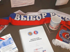 Выставку в честь предстоящих выборов посетил председатель Избирательной комиссии – Андрей Офицеров