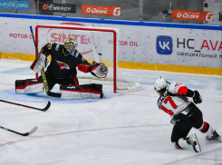 ХК «Тамбов» начал новый год с победы на выезде