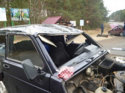 В лобовом столкновении в Уваровском районе пострадали три человека