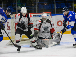 ХК «Тамбов» обыграл лидера чемпионата ВХЛ 