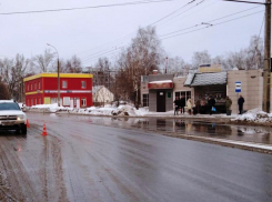 Тамбовчанка попала под колеса иномарки на пешеходном переходе 
