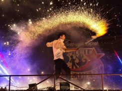 Fire-show, интерактивы и пиротехника — фестиваль Огня и Света «зажег» тамбовчан 