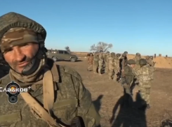 В телеграм-канале Александра Сладкова появилось видео с Юрой-музыкантом