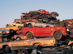 Глава сельсовета в Тамбовской области пьяный разбил служебную машину, а потом сдал ее в металлолом