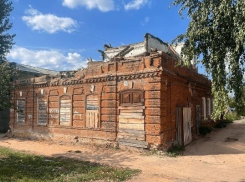 Воронежский «Стройторг» купил разваленное историческое здание в Тамбове за рубль