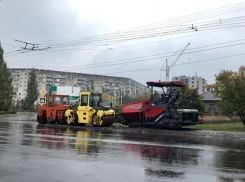 Долгожданный ремонт дороги увидели Астраханская и Пролетарская 
