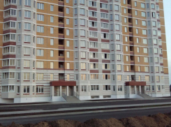 Тело 29-летнего мужчины обнаружено на козырьке подъезда на Сабуровской
