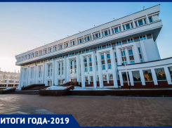 Отставки чиновников, обыски, первая женщина-мэр Тамбова. Политические итоги года от «Блокнота»