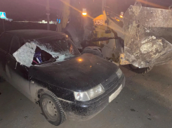 В Тамбове экскаватор-погрузчик наехал на «Богдана»