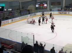 ХК «Тамбов» завершил домашнюю серию матчей победой