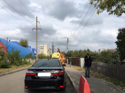 В Тамбове на улице Островитянова развалилась труба, люди снова остались без воды