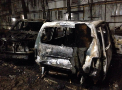 В центре Тамбова сгорели три автомобиля