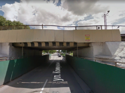 Проезд под железнодорожным мостом на Гастелло откроют через несколько дней