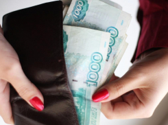 В Рассказове женщина украла у своего спящего гостя все наличные