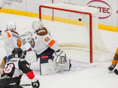 ХК «Тамбов» отыгрался с 1:3 и впервые в сезоне победил по буллитам