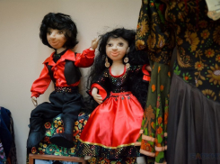 Праздник «Романы рота» отметили тамбовские цыгане выставкой кукол 