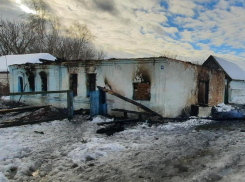 В Петровском районе на Рождество сгорел дом, погибла пожилая женщина