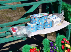 В Тамбове продавцы цветов на кладбище продавали гречку, зубные щётки и туалетную бумагу