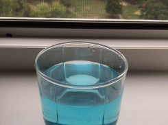 Странная голубая жидкость потекла из кранов на севере Тамбова 