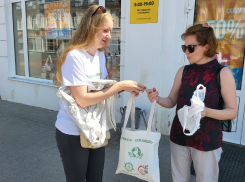 Тамбовчане c радостью обменяли полиэтиленовые пакеты на многоразовые эко-сумки