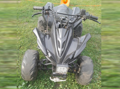 В Ржаксинском районе малолетний ребёнок пострадал при езде на квадроцикле с мамой 