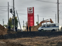 Начата доследственная проверка по факту гибели рабочего в результате обвала земли при работе в траншее 