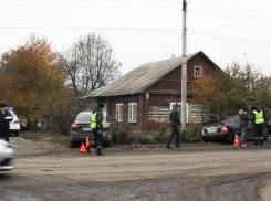 Восьмилетняя девочка в больнице, дом на углу едва не пострадал: итог ДТП на Защитной