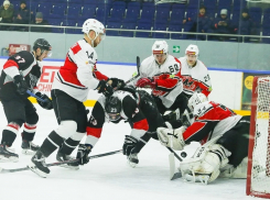 Тамбовчане в последний раз в году проиграли «Металлургу» в овертайме