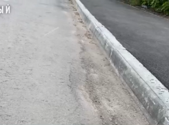 «И так сойдёт!»: в Тамбове переделанный тротуар на улице Лермонтовской разрушается вновь