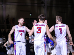 БК «Тамбов» проиграл лидеру Суперлиги, уступив по очкам в каждой четверти