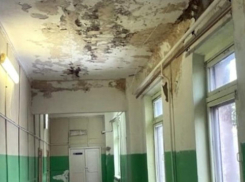 В Мичуринске возбудили уголовное дело из-за безобразного состояния здания школы №1