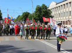 Более трехсот человек прошли в «Марше чести»