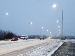 В Тамбове наконец-то включили освещение до путепровода на улице Магистральной