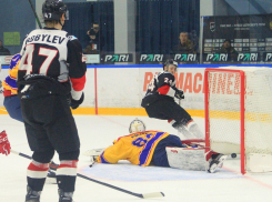 ХК «Тамбов» впервые побеждает дома в серии плей-офф