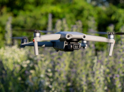 Фермеры Первомайского района передали бойцам квадрокоптеры