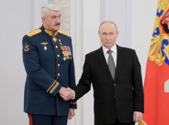 Президент РФ вручил высшую награду уроженцу Мичуринска — командующему группировкой войск «Запад»