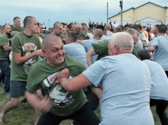 В Сосновском округе бойцы снова сошлись стенка на стенку на фестивале «Атмановские кулачки» (12+)