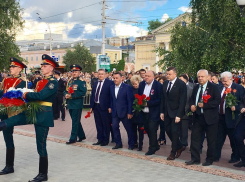 Первые лица  области почтили память Валерия Халилова