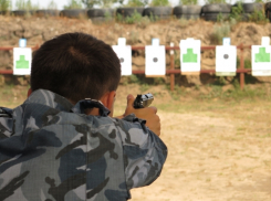Целился в мишень, а попал в приятеля: роковая стрельба в Мичуринском районе закончилась гибелью человека